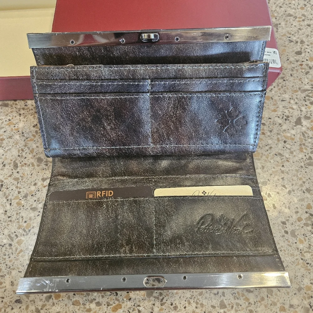 Patricia Nash NWOT Turquoise Tooled Cauchy Frame 100% Full Grain Leather - Picture 4 of 7